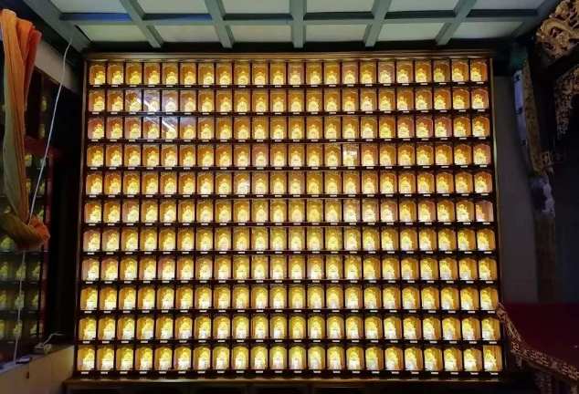 萬佛墻大佛龕尺寸如何計(jì)算，要把握哪幾個(gè)點(diǎn)？